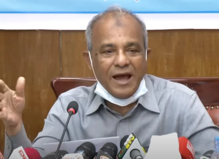 বাংলাদেশে পাচারের জন্যই ফেনসিডিল তৈরি করে ভারত: স্বরাষ্ট্র উপদেষ্টা (ভিডিও)